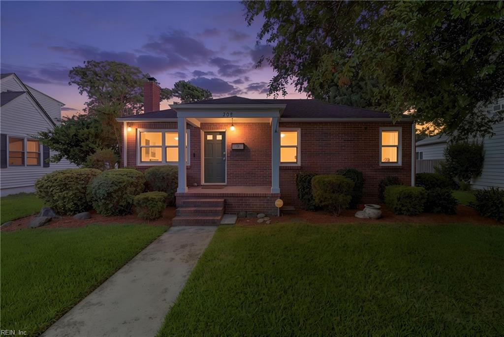 208 Forsythe St Property Photo 44