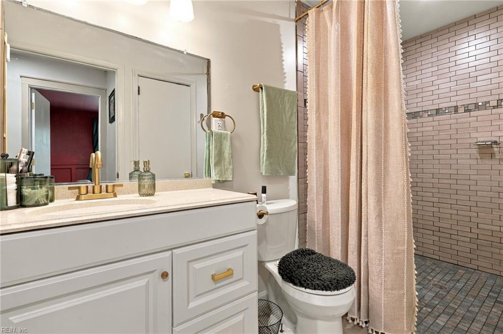 2424 Youngman Rd Property Photo 14