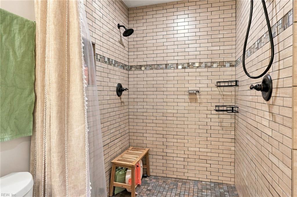 2424 Youngman Rd Property Photo 15