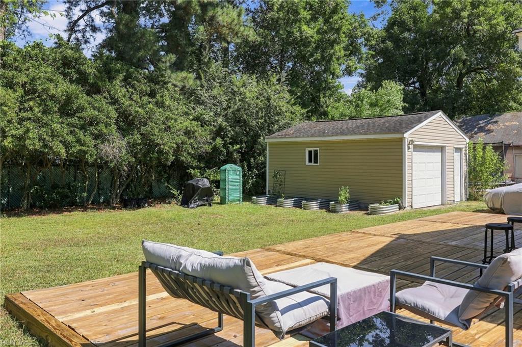 2424 Youngman Rd Property Photo 22