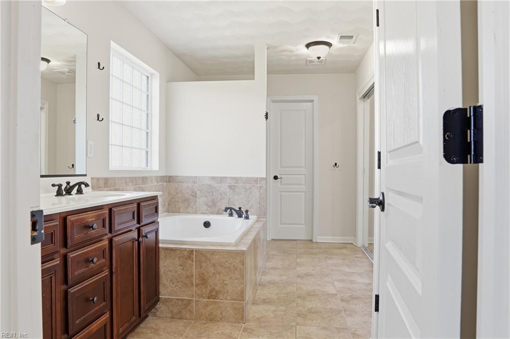 4124 Bridle Way Property Photo 15