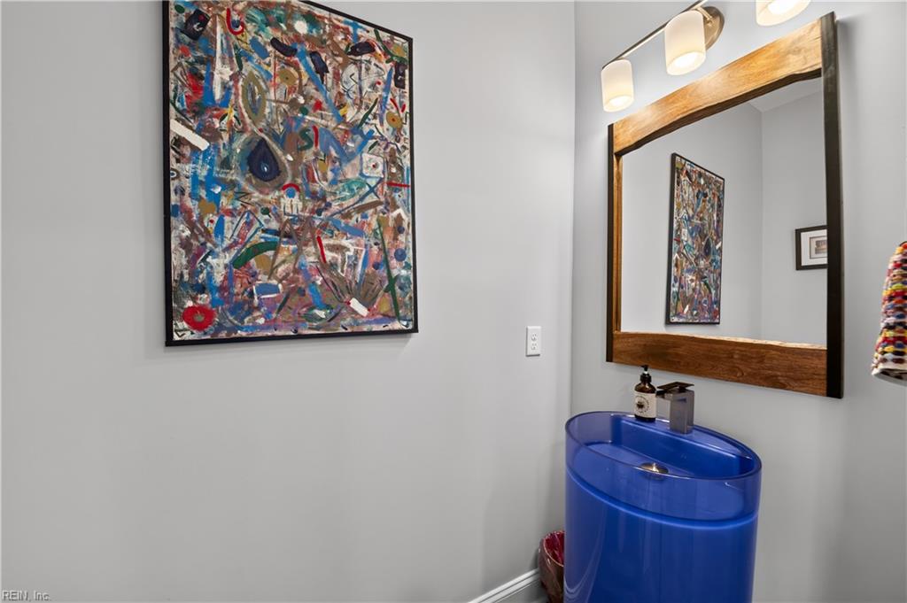 9687 Shore Dr Property Photo 31