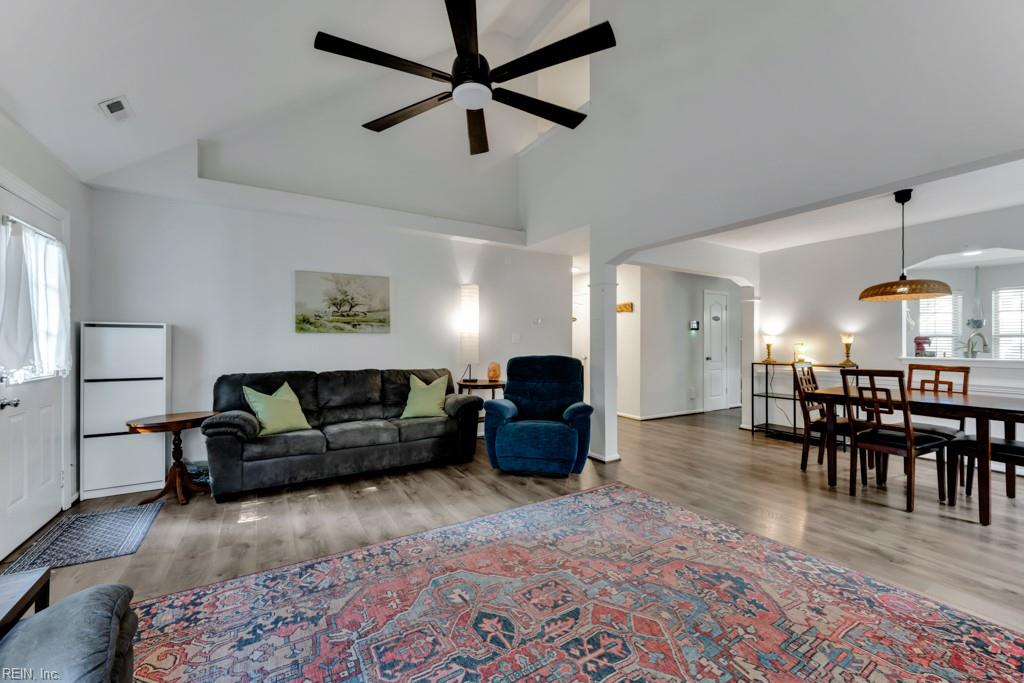 8 Creekside Ct Property Photo 15
