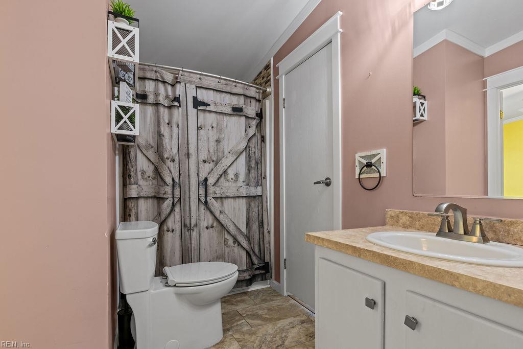 9242 Doles Rd Property Photo 15
