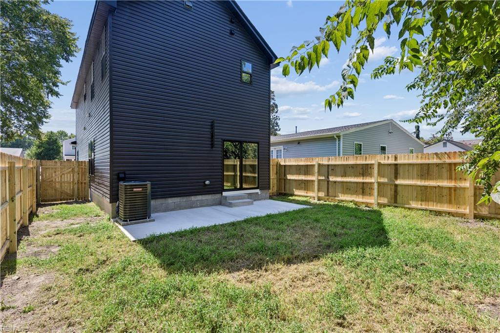 1216 West Ave Property Photo 24