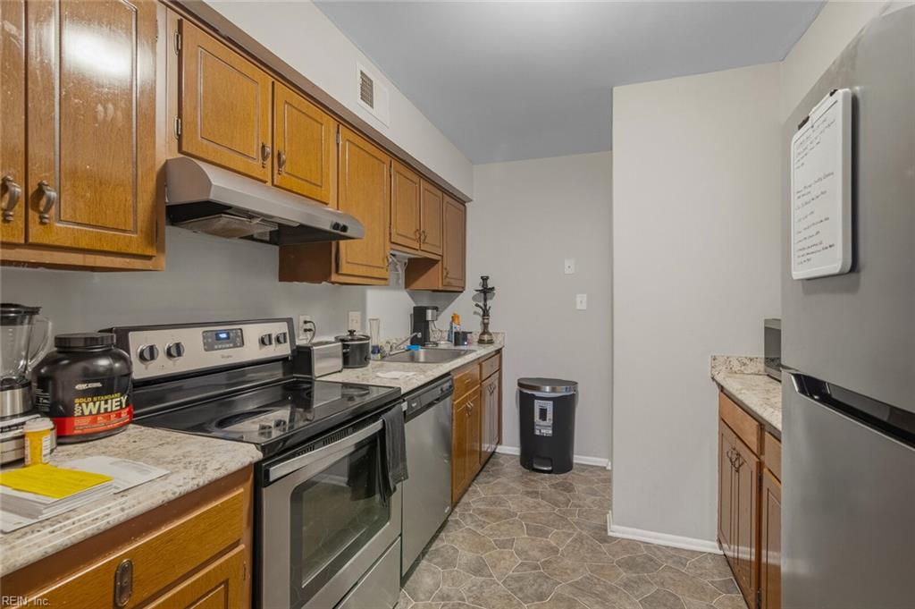 1525 Malibu Pl Property Photo 3