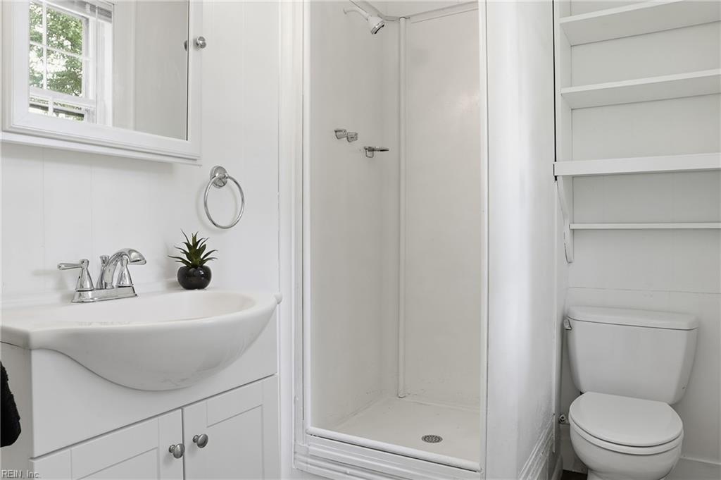 4509 Wake Forest Rd Property Photo 22