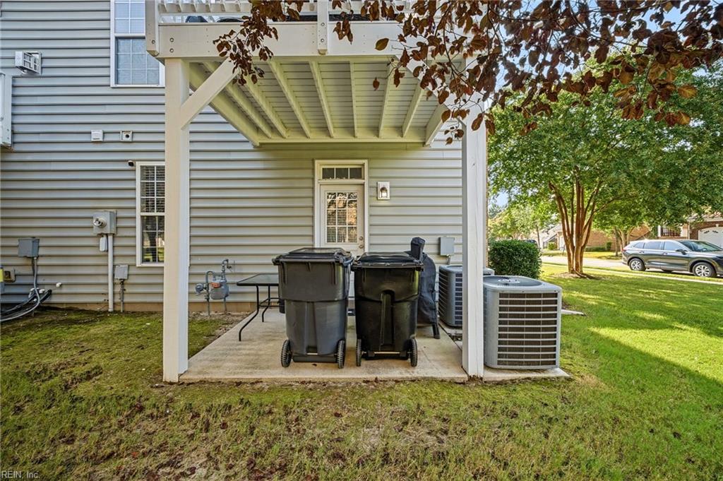 900 Buckhurst Ln Property Photo 32