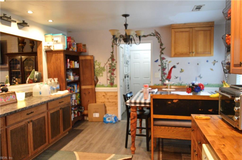 4446 Desert Rd Property Photo 5