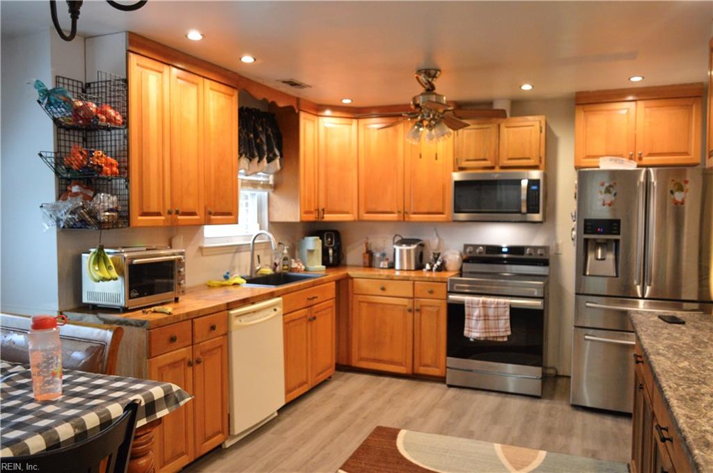 4446 Desert Rd Property Photo 6