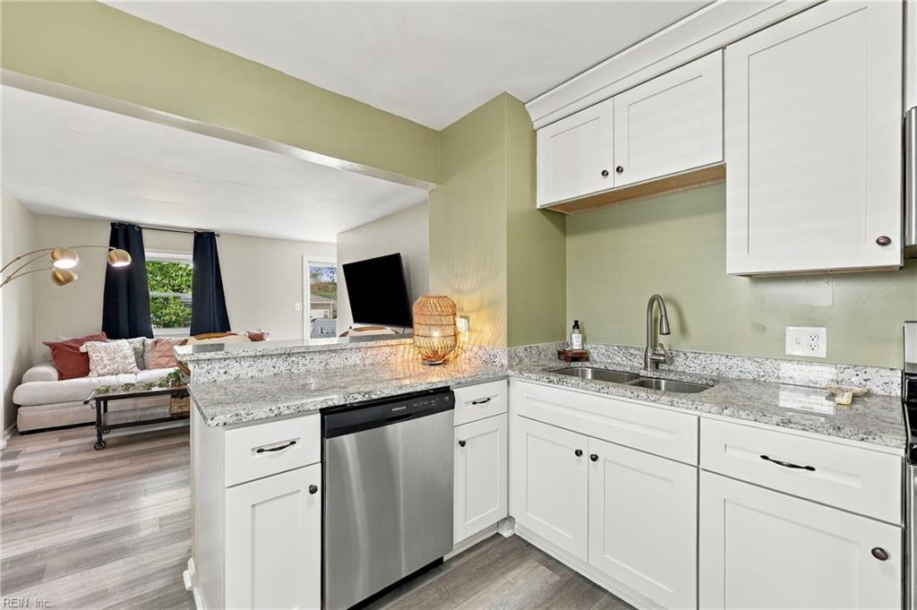 8449 Radnor Rd Property Photo 12