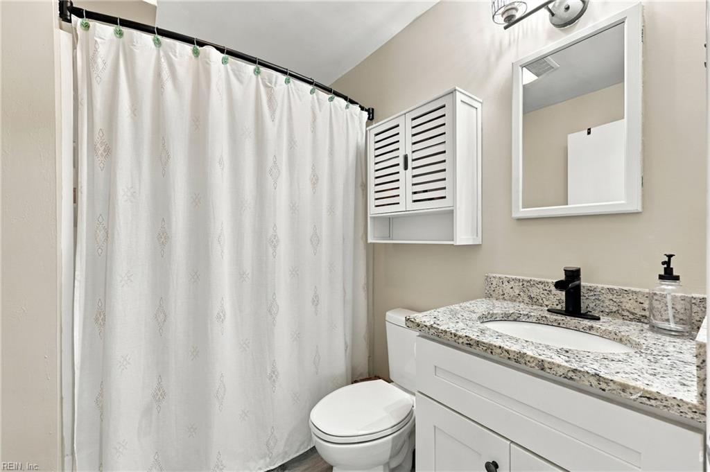 8449 Radnor Rd Property Photo 23