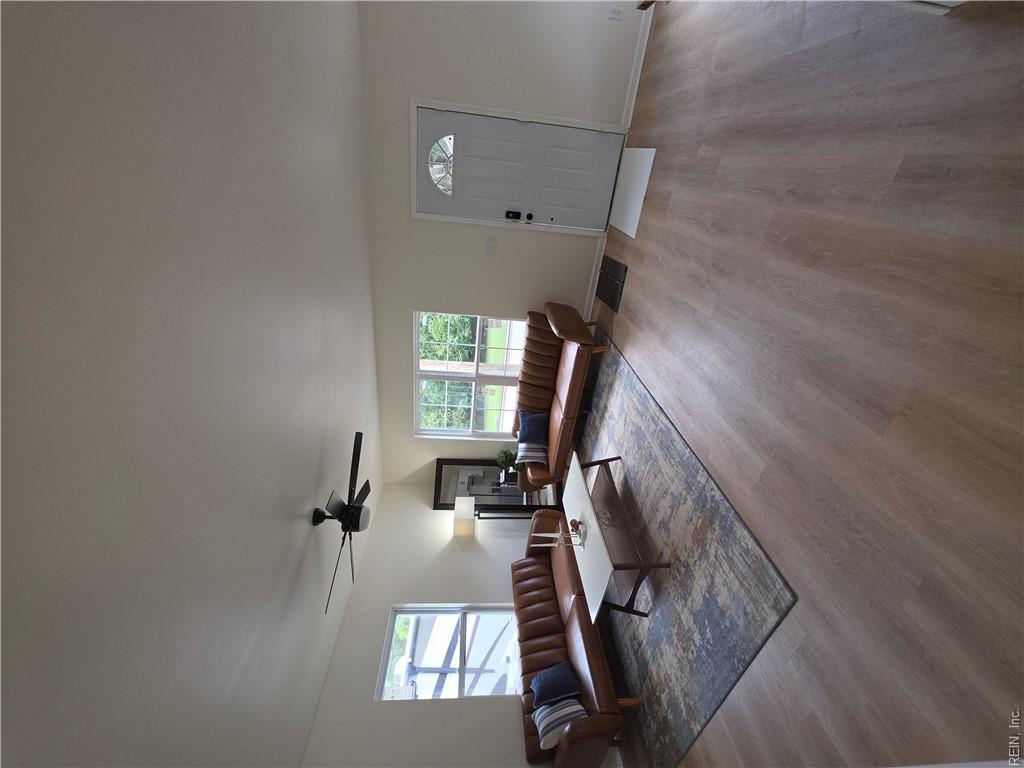 728 Halifax St Property Photo 11