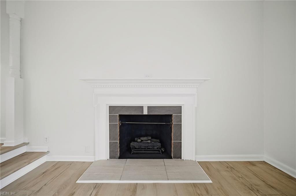 537 Hallmark Dr Property Photo 10