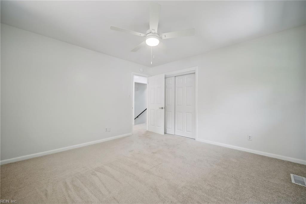 537 Hallmark Dr Property Photo 35