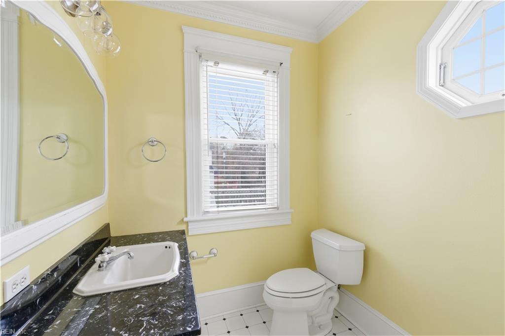 508 N High St Property Photo 29