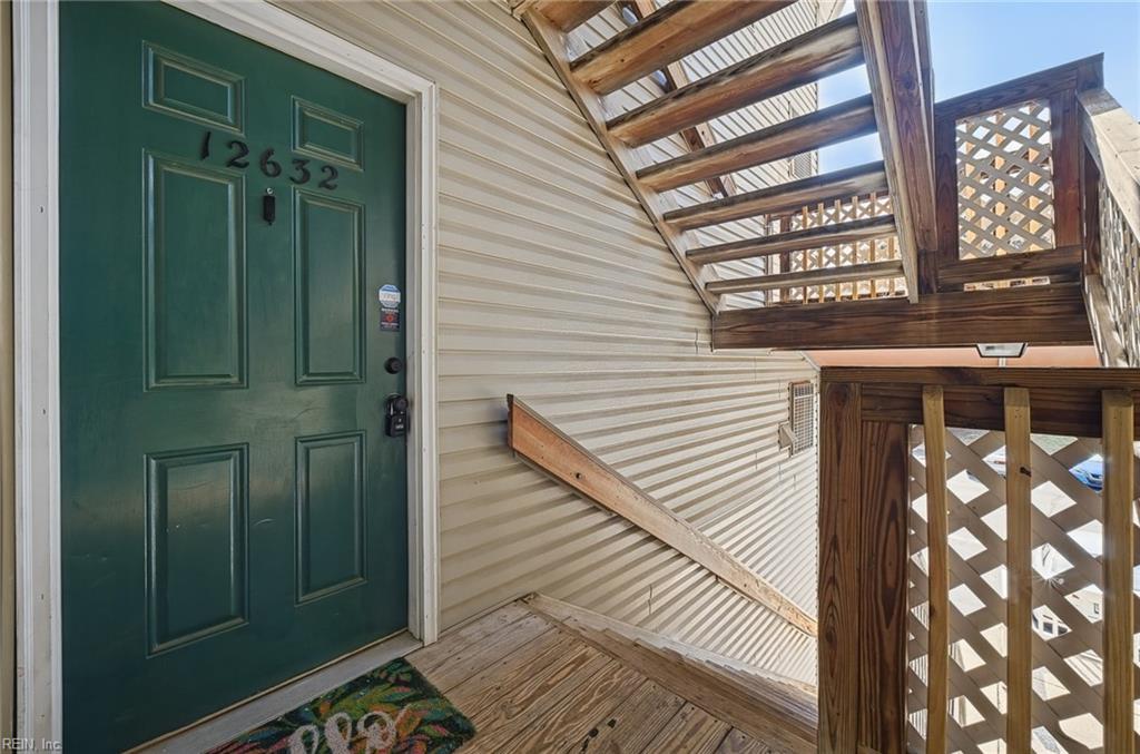 12632 Daybreak Cir Property Photo 2