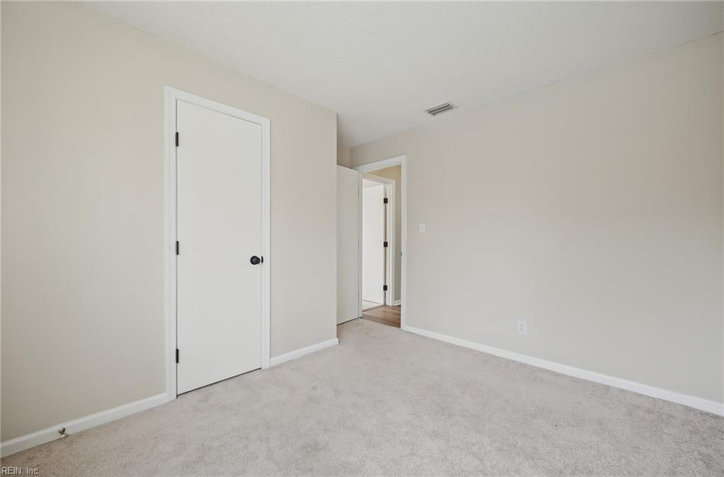 12632 Daybreak Cir Property Photo 17