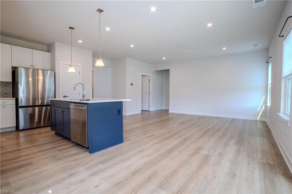 148 Ayrshire Loop Property Photo 17