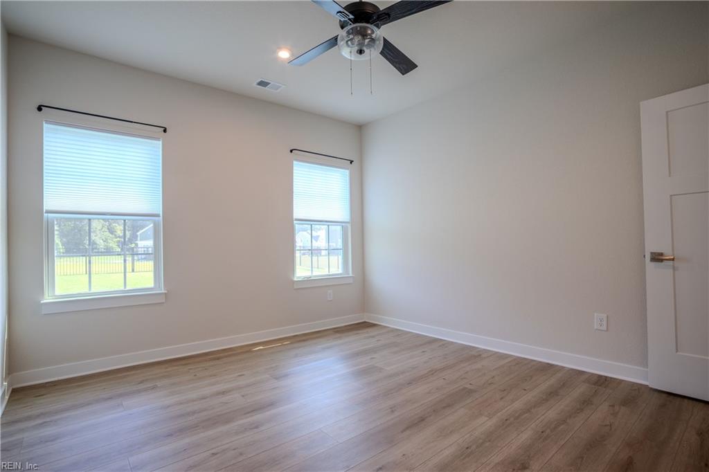 148 Ayrshire Loop Property Photo 20