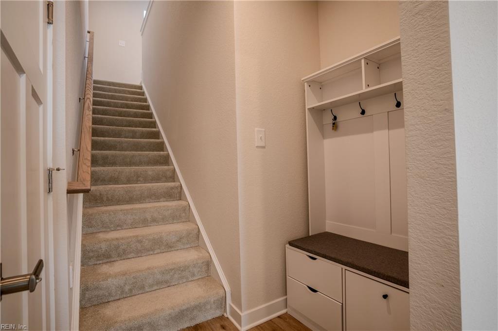 148 Ayrshire Loop Property Photo 25