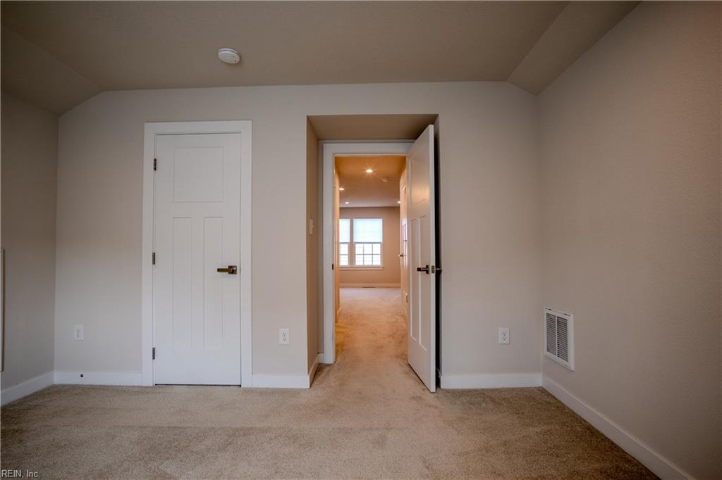 148 Ayrshire Loop Property Photo 31