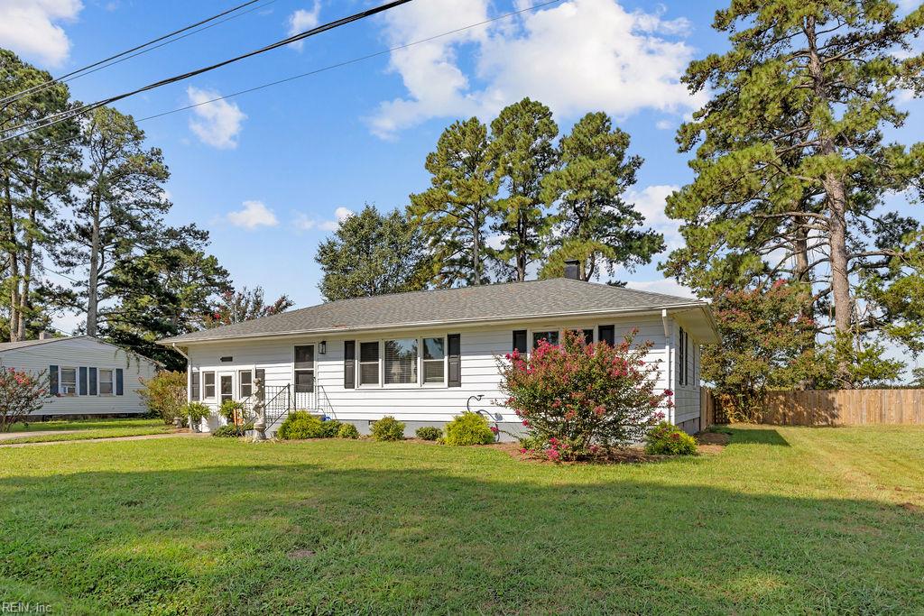 127 Beechwood DR Property Photo 1