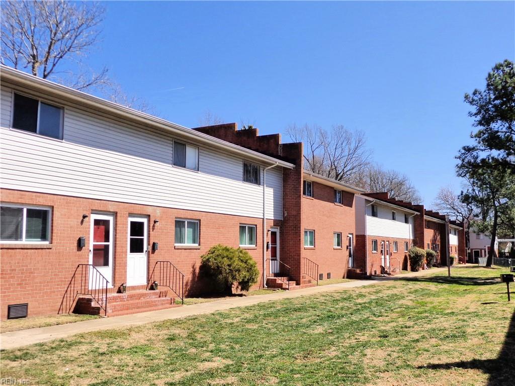 1625 W Pembroke AVE Property Photo 1