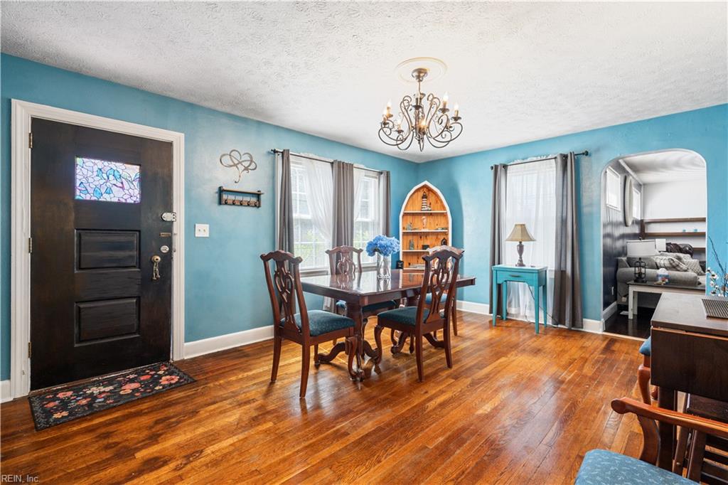 318 E Gilpin Ave Property Photo 4