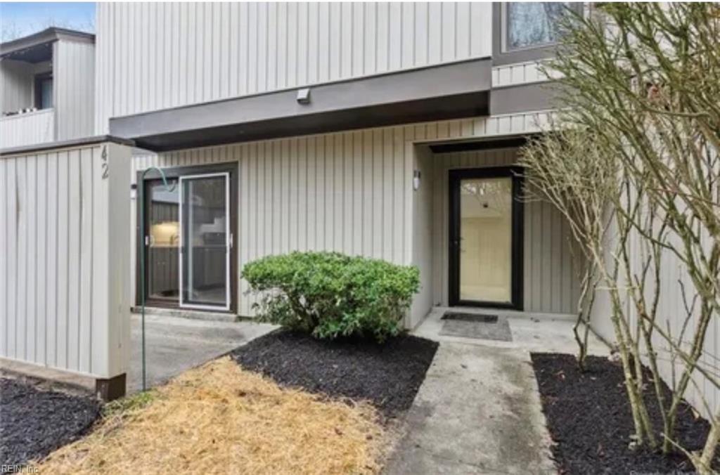 42 Spring E Property Photo 1