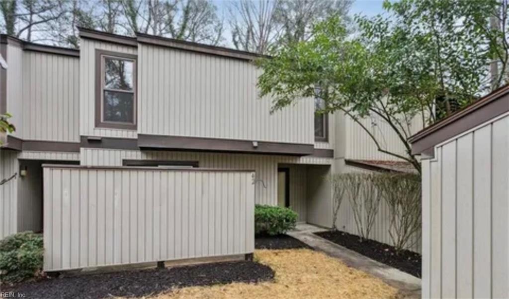 42 Spring E Property Photo 3