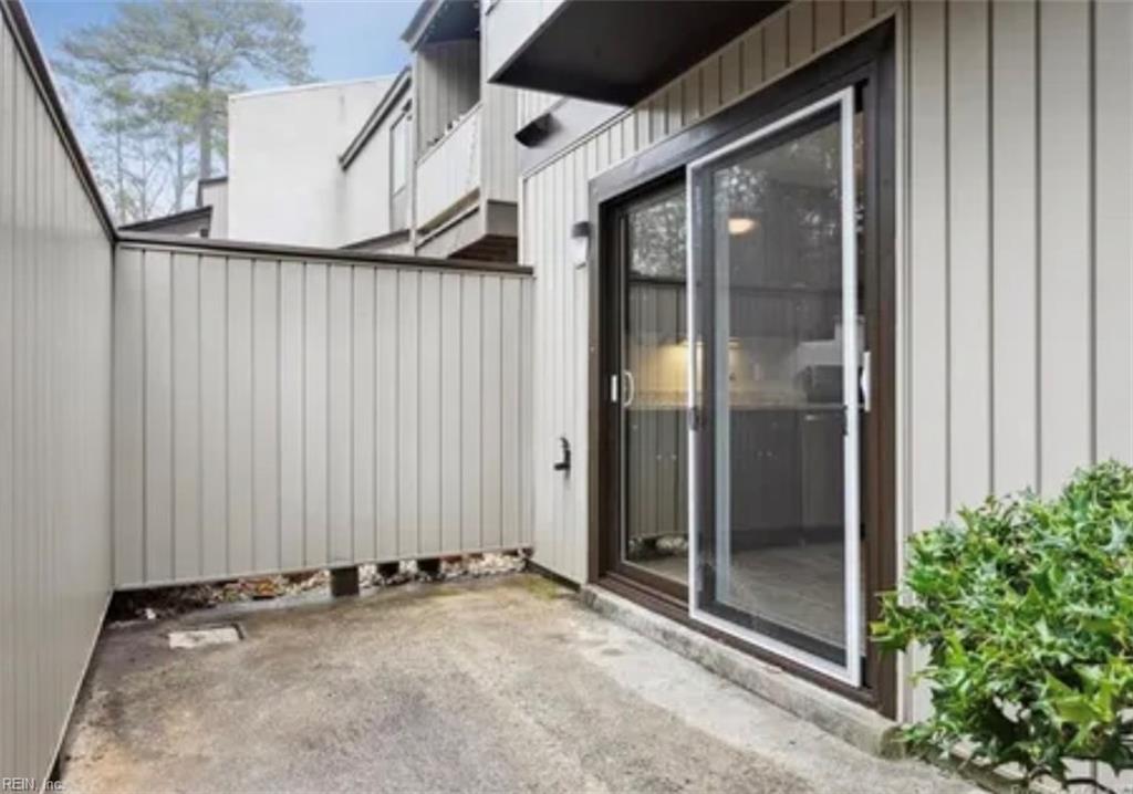 42 Spring E Property Photo 4