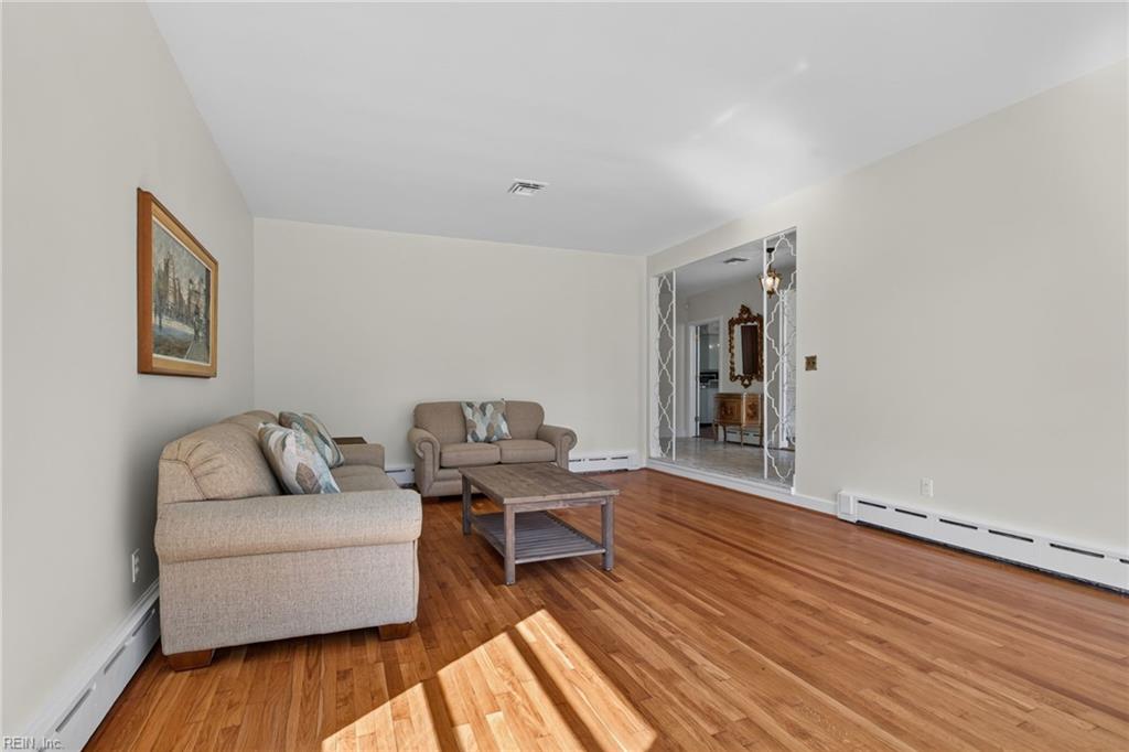 200 Park Rd Property Photo 12