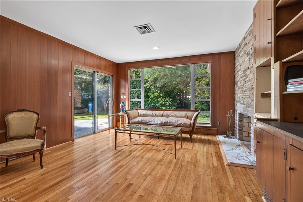 200 Park Rd Property Photo 20
