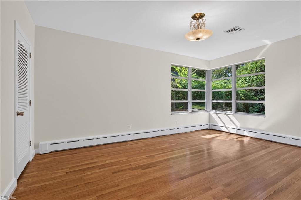 200 Park Rd Property Photo 32