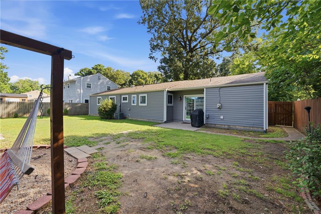 3249 Deer Park Dr Property Photo 25