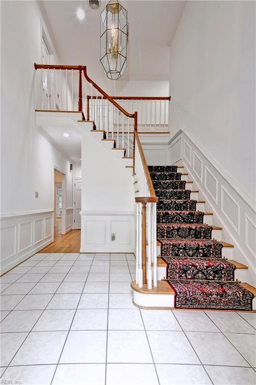 116 Cove Point Ln Property Photo 3