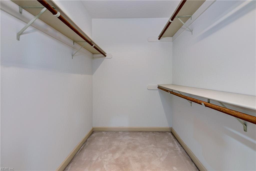 116 Cove Point Ln Property Photo 18