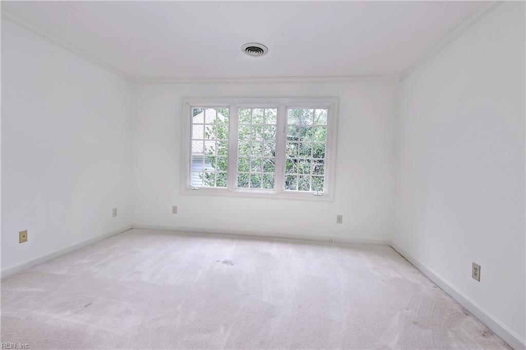 116 Cove Point Ln Property Photo 19