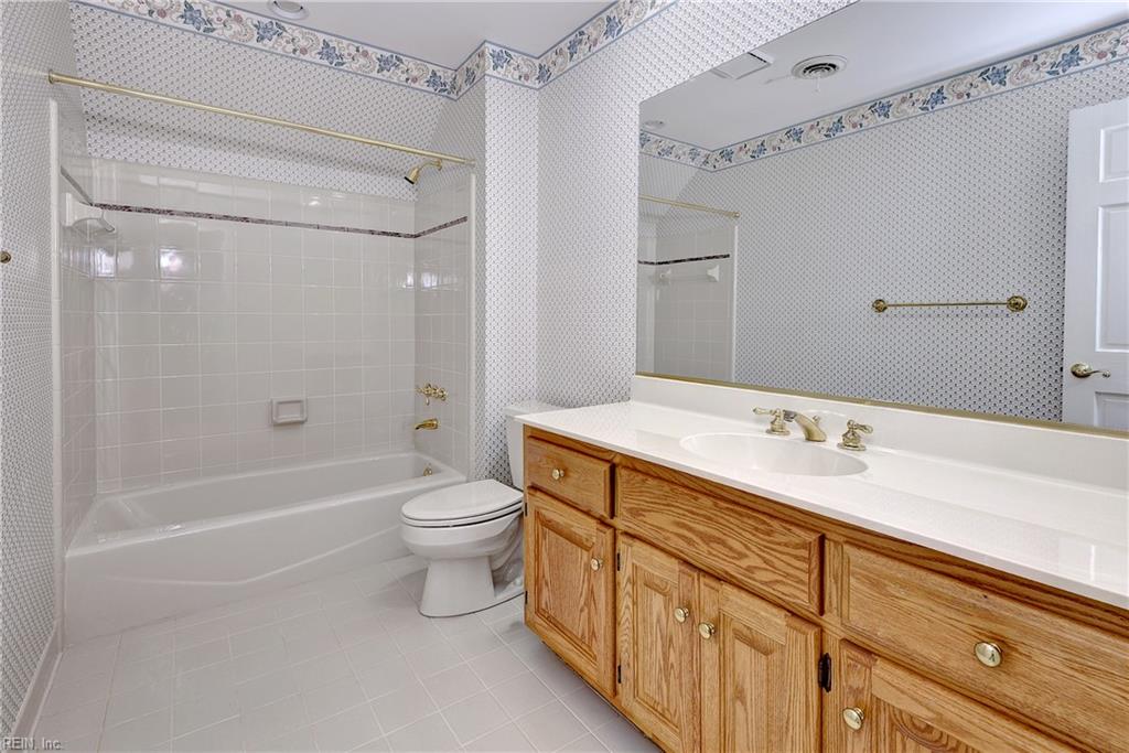 116 Cove Point Ln Property Photo 20