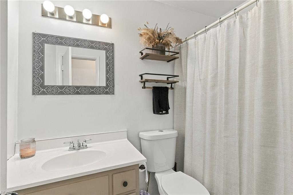527 Stockton St Property Photo 10