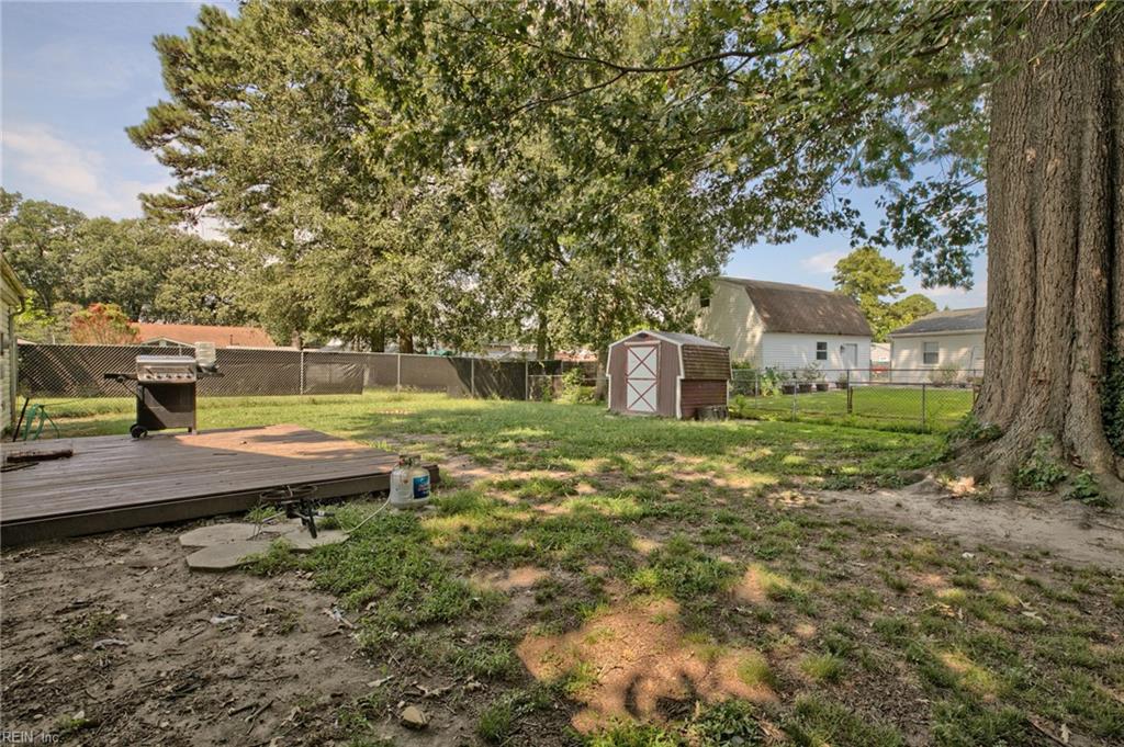 527 Stockton St Property Photo 25