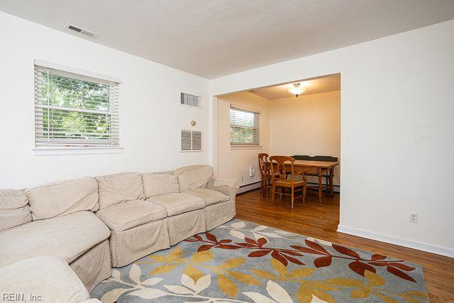 6242 Niagara Cir Property Photo 4