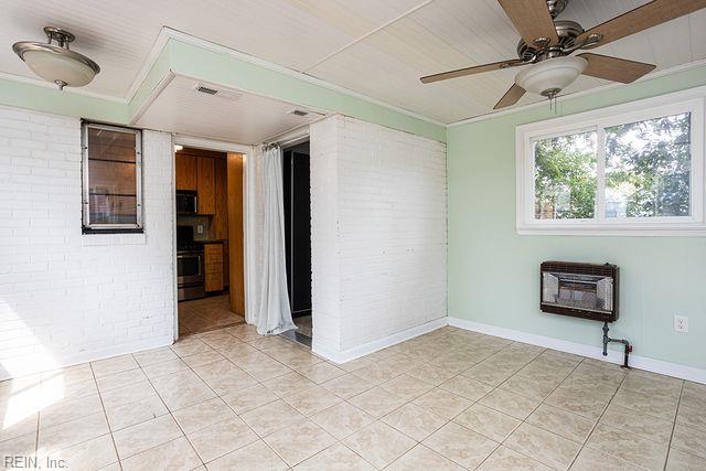 6242 Niagara Cir Property Photo 13