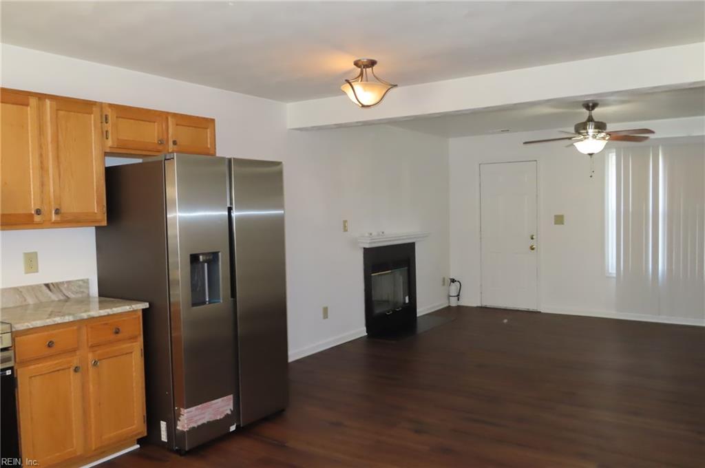 1071 Glen Willow Dr Property Photo 5