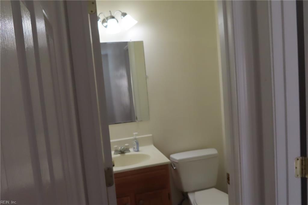 1071 Glen Willow Dr Property Photo 11