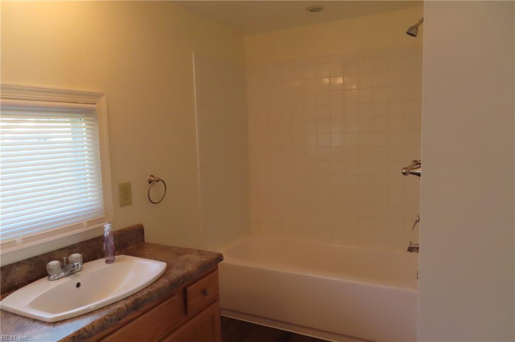 1071 Glen Willow Dr Property Photo 18
