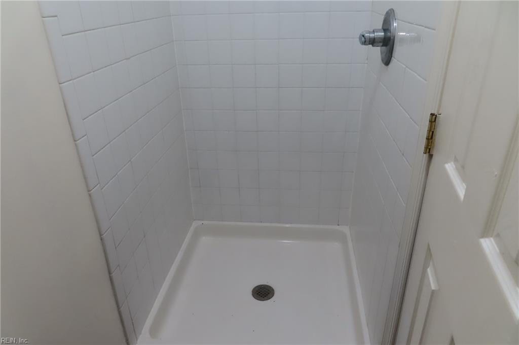 1071 Glen Willow Dr Property Photo 24