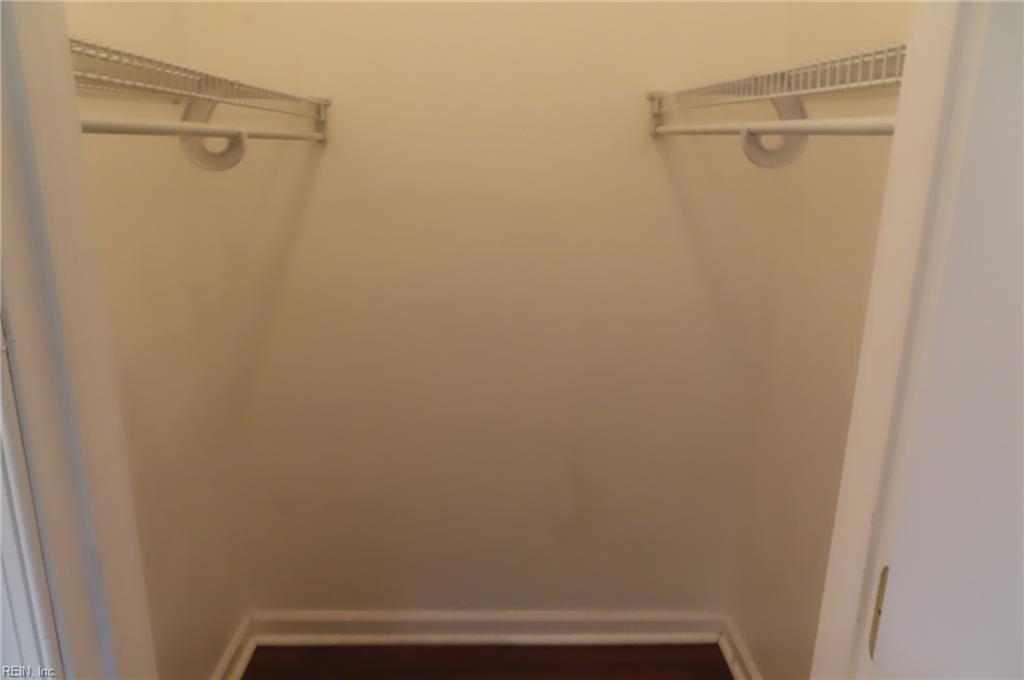 1071 Glen Willow Dr Property Photo 25