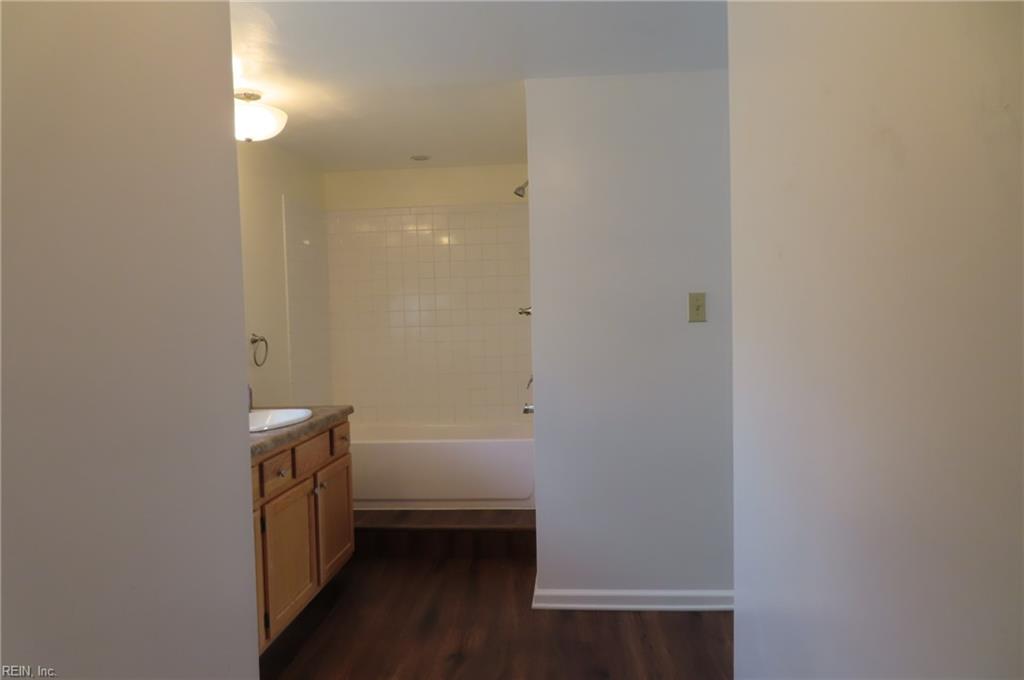 1071 Glen Willow Dr Property Photo 28